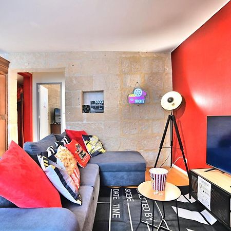 Olympia - Terrasse - Parking Gratuit - Centre Ville - Rez De Chaussee - Fibre Tv 4K Saintes Luaran gambar